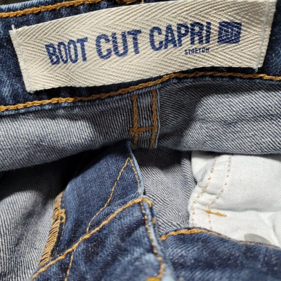 Gap Boot Cut Capri Jeans Womens Size 29 Low Rise Dark Wash Denim Pants - Picture 3 of 3